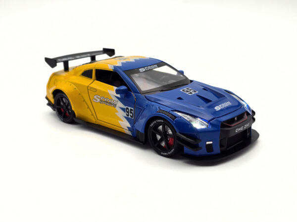Nissan GTR 1:24 Die Cast Blue and Yellow