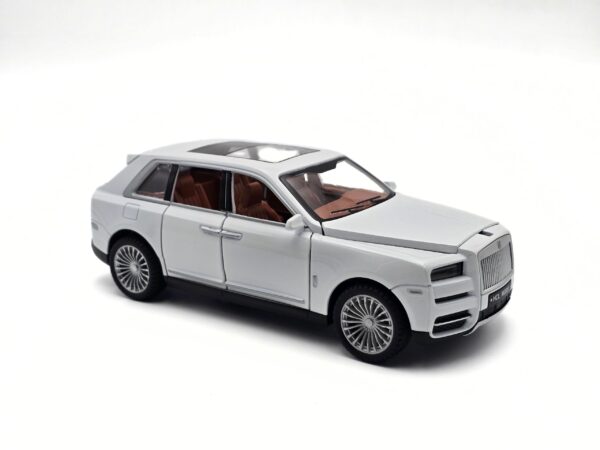 Rolls Royce Cullinan 1:24 Die-Cast Remote Control- White