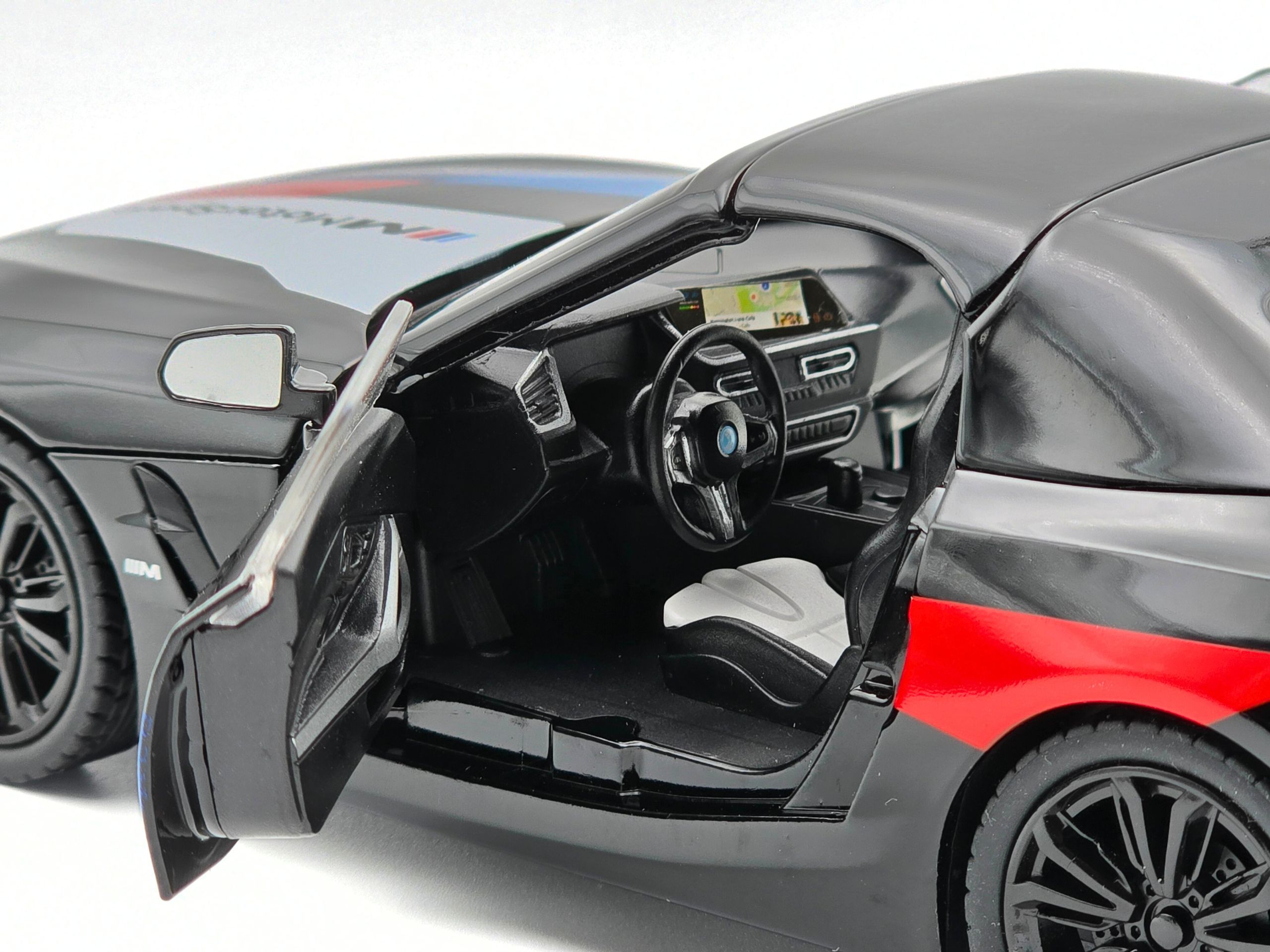 BMW Z4 1:24 Die-Cast Collectible Model - Black - Image 5