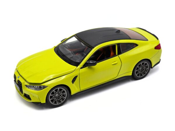 BMW M4 1:24 Official Licensed Collectible Model CCA – Green