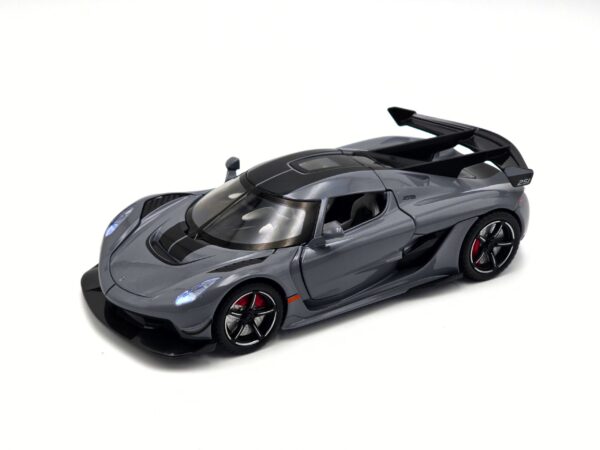 Koenigsegg Jesko 1:24 Die-Cast Model – Grey